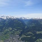 Blick ins Weisstannental. In diesem Gebiet haben wir diverse Wanderungen durchgeführt