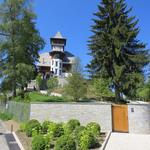 vorbei am ehemaligen Hotel Sonloup (heute eine Suchtklinik) und der Bergstation, erreichen wir Sonloup