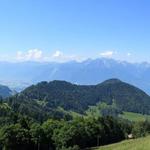 wir erblicken das Glitzern des Genfersees und auf der andern Seite der Grammont, den wir auch bestiegen haben