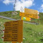 Wegweiser bei der Haltestelle Ciuréi di mezzo 2035 m.ü.M. Unser heutiges Tagesziel ist die Capanna Piansecco