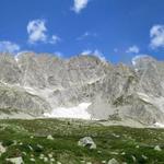 schönes Breitbildfoto mit Blick zum Poncione di Manio und Poncione di Cassina Baggio