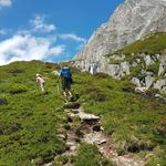 ...und nehmen den relativ steilen Aufstieg zum Lago delle Pigne unter die Füsse