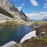 Blick auf den blauen Lago delle Pigne