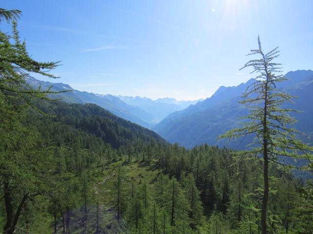 ...wo man sehr schön in das Val Bedretto schauen kann