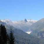 Blick Richtung Zervreilastausee und Zervreilahorn. Am nächsten Tag ging es dort hinauf