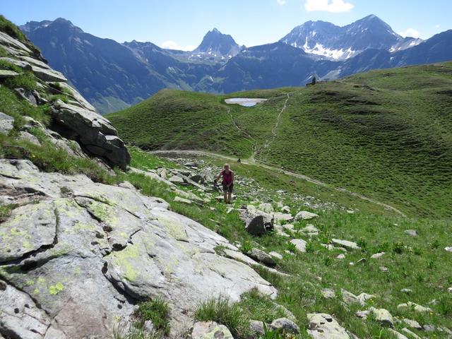 Blick hinunter zum Tomülpass von wo wir aufgestiegen sind