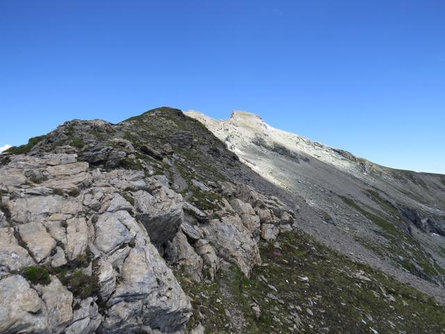 Blick hinauf zum Tomülhorn