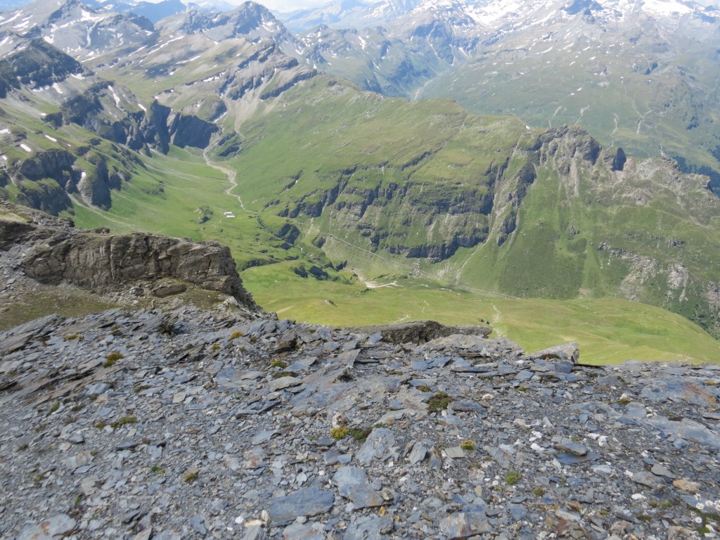 Tiefblick zur Alp Tomül