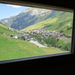 vom Hotelzimmer blicken wir nach Vals