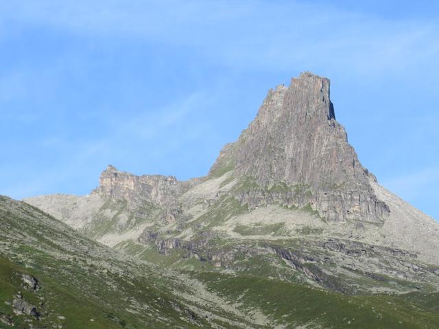 Blick hinauf zum Zervreilahorn. Links davon das Furggelti das wir überqueren werden