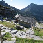 ...verlassen wir aufwärts laufend, den traumhaft schönen Rifugio Alpe Masnee 2063 m.ü.M.