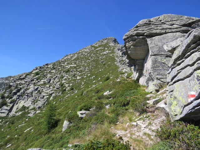 Blick zurück und hinauf zum Madom da Sgióf