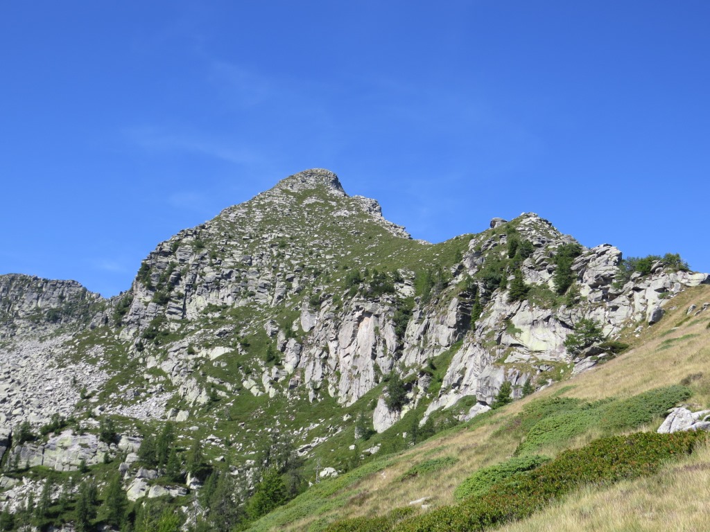 Blick zurück und hinauf zum Madom da Sgióf