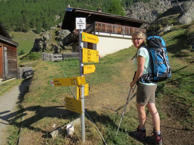 bei der Bergstation 1998 m.ü.M. biegen wir rechts ab...