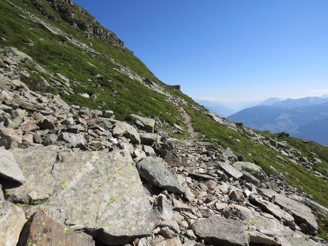 die Route quert die aussichtsreiche Geländekante der Twära und gleichzeitig auch die ersten kleinen Geröllfelder