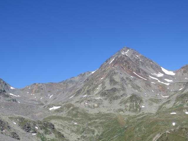 das Schwarzhorn herangezoomt. Ihn werden wir danach besuchen