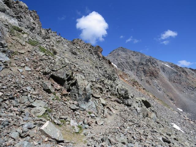 wir deponieren ein Rucksack auf dem Augstbordpass, und starten den Aufstieg zum Schwarzhorn