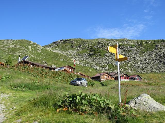 ...die schmucke Alpsiedlung der Meide Oberstafel 2334 m.ü.M.