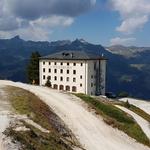 ...bis wir das 1881 erbaute Hotel Weisshorn 2337 m.ü.M. erreichen