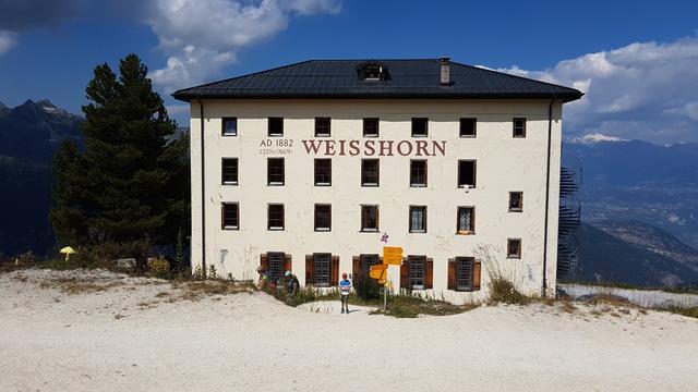 in einsamer Höhe in ein solches Hotel einzukehren, ist etwas einzigartiges