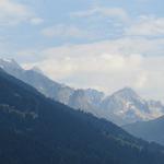 Blick zu den Bergen im Goms wie Wannenhorn und Wasenhorn
