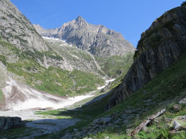 Blick hinauf zum Stockhorn