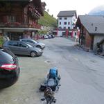 auf einer schönen Autofahrt, geht es über Sion ins Val d'Hérens und weiter ins Val d'Arolla nach Arolla 2006 m.ü.M.