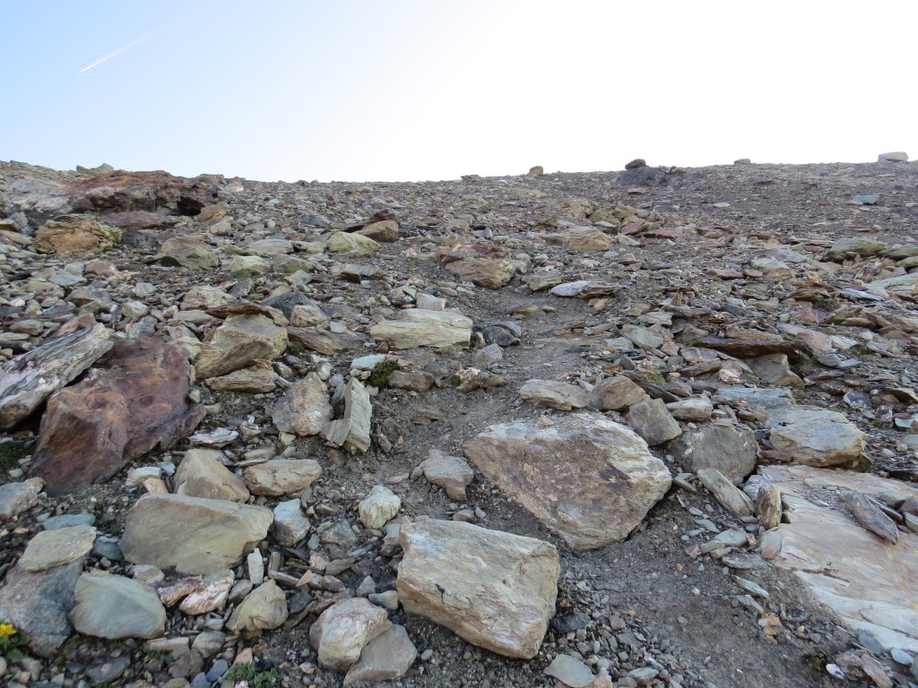 der Bergpfad wird nun steiler