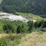 Tiefblick ins Val d'Arolla und zum Dorf von Pramoûs