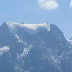 Blick auf die Eiskappe des Mont Collon