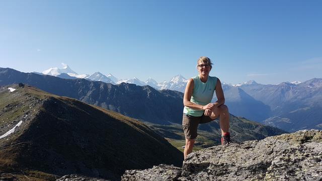 während dem Aufstieg legen wir eine kurze Pause ein, und bestaunen die Aussicht