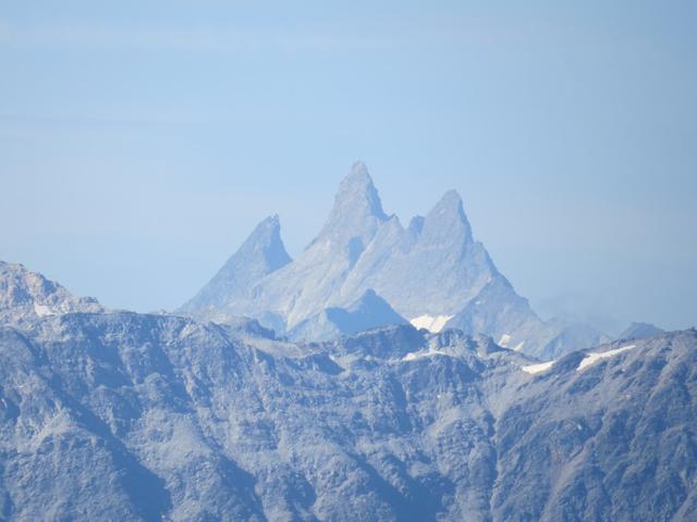 wir erkennen sogar die Aiguilles Rouges d'Arolla. Dort waren wir am Vortag