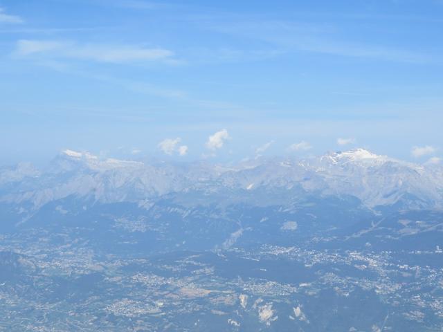 Blick Richtung Les Diablerets, die Berner Alpen und das Wildhorn