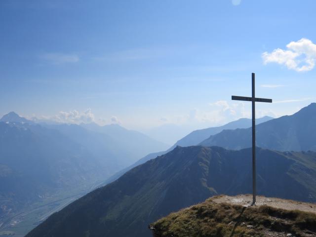 Blick ins Rhonetal Richtung Visp. Links das Bietschhorn