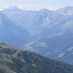 Blick in das Val d’Anniviers. Im Hintergrund die couronne impériale