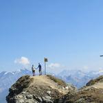 wir stehen auf dem Gipfel des Illhorn. Rechts davon der Vorgipfel