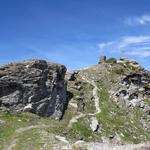 Blick zurück zum grossen Holzkreuz