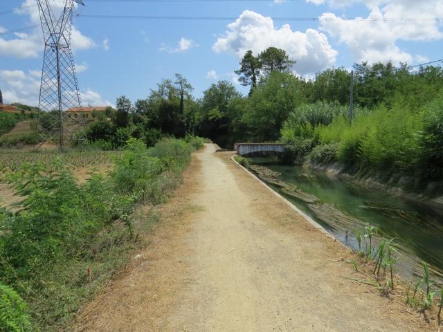 ...bevor wir danach auf die Ebene, und auf den Canale Lunense treffen