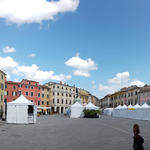 schönes Breitbildfoto der Piazza Matteotti. Bei Breitbildfotos nach dem anklicken, immer noch auf Vollgrösse klicken
