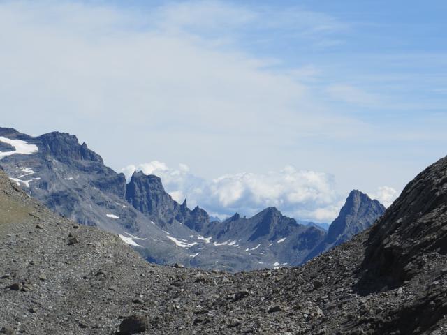 Blick über den Chaltwasserpass/Bocchetta d'Aurona nach Italien