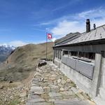 die aus einer alten Militärhütte in den Jahren 1989/1990 umgebaute Monte-Leone-Hütte,...