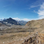 sehr schönes Breitbildfoto mit Gletscher und Hütte. Bei Breitbildfotos nach dem anklicken, immer noch auf Vollgrösse klicken