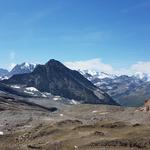 Blick Richtung Fletschhorn, Hübschhorn und in die eisige Bergwelt des Wallis