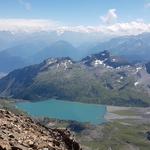 Tiefblick zum Lac de Salanfe von wo wir aufgestiegen sind