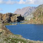 so ein traumhaft gelegener, natürlich belassener Bergsee sieht man nicht mehr so oft