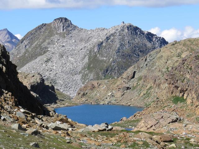 wir blicken hinunter zum Züesee. Der kleine Bruder vom Geisspfadsee