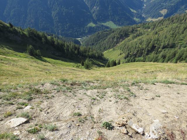 steil fällt die Südflanke des Eggerhorns in die Tiefe