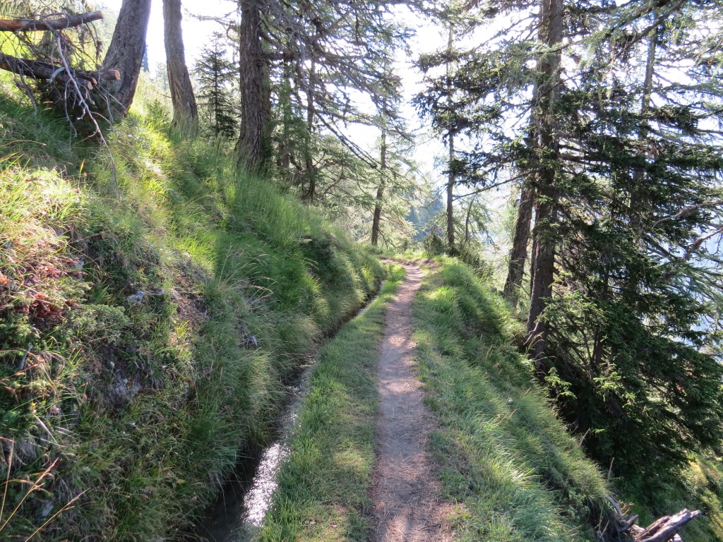 ...und überqueren den Bergbach Lagbrunnu