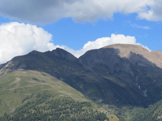 Blick zum Folluhorn und Fülhorn war eine schöne Bergtour als wir dort oben standen. Rechts der Huwetz