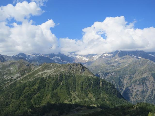 Blick Richtung Fletschhorn, das leider jetzt schon in Wolken verhüllt ist